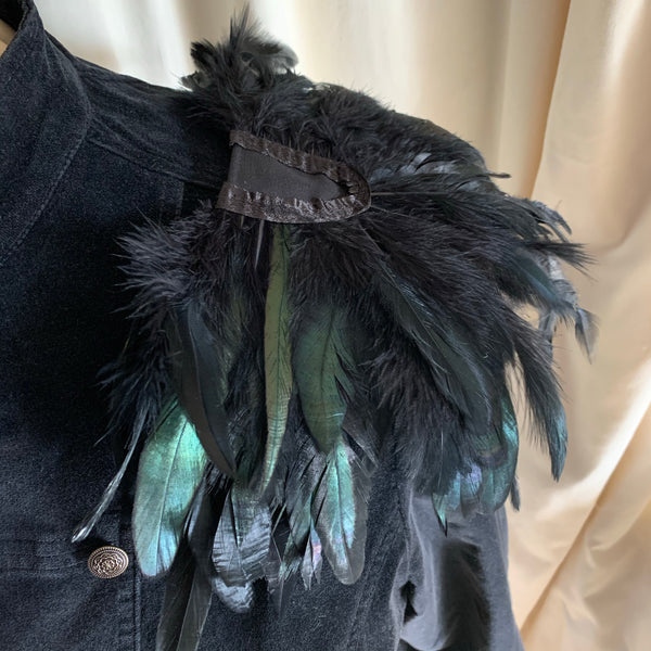 Feather epaulettes