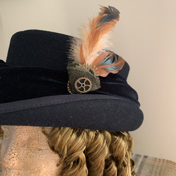 Feather hat dressings/hair ornaments