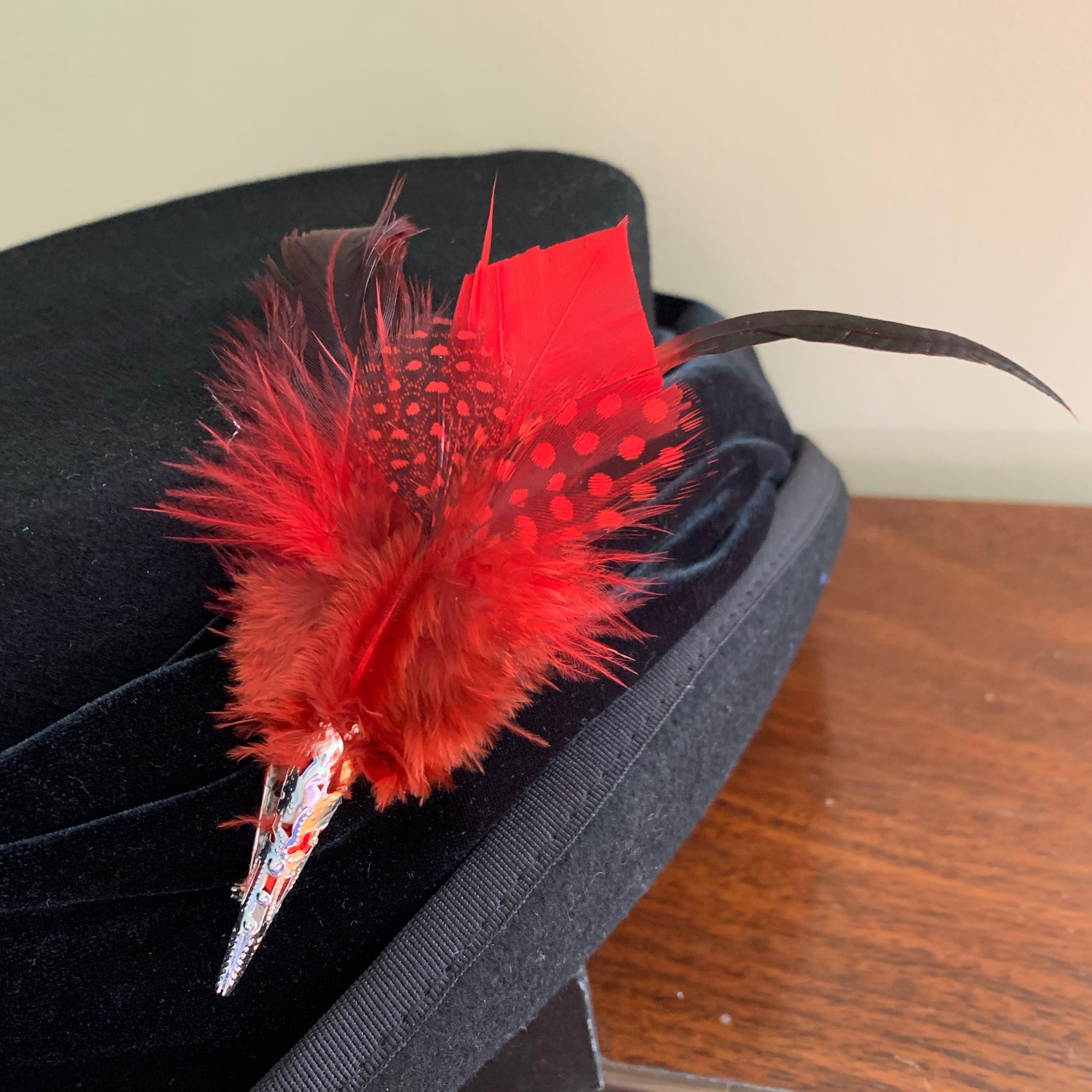 Feather brooches (Boutonnieres) - silver